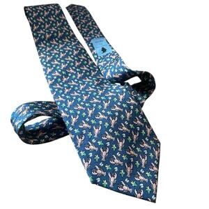 Vineyard Vines Mens 100% Silk Tie Blue Crawfish Design Martha's Vineyard...